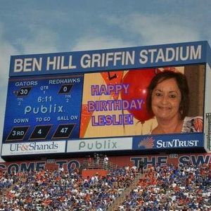 Meet your Posher, Leslie